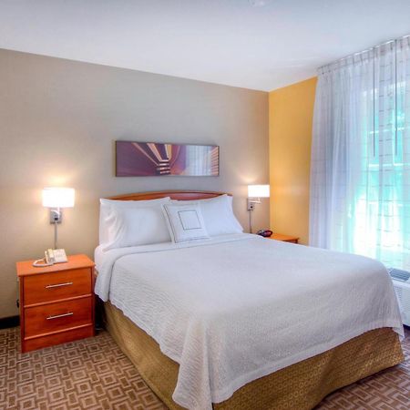 Towneplace Suites Raleigh Cary/Weston Parkway Exterior foto